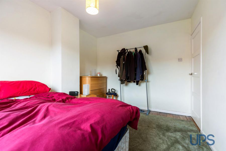 71 Riverdale Park North