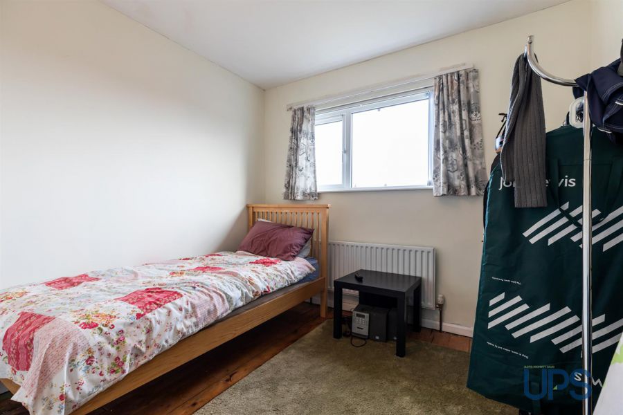 71 Riverdale Park North