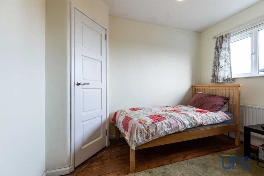 71 Riverdale Park North