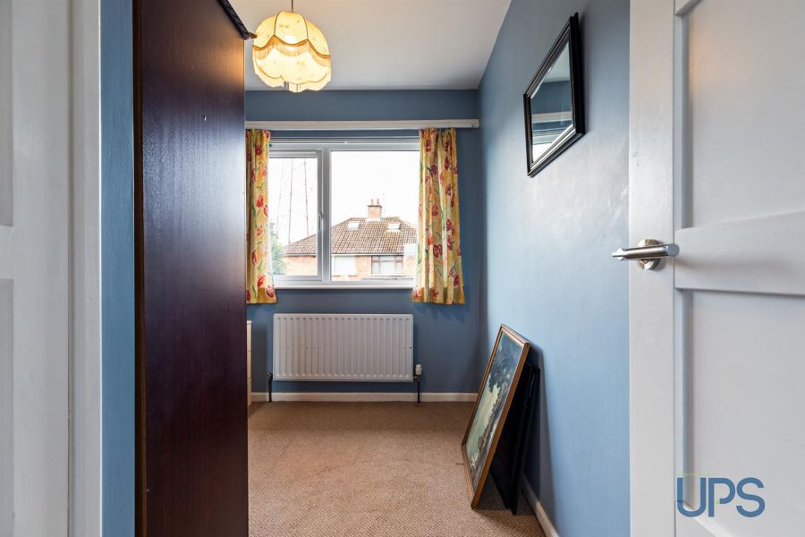 71 Riverdale Park North