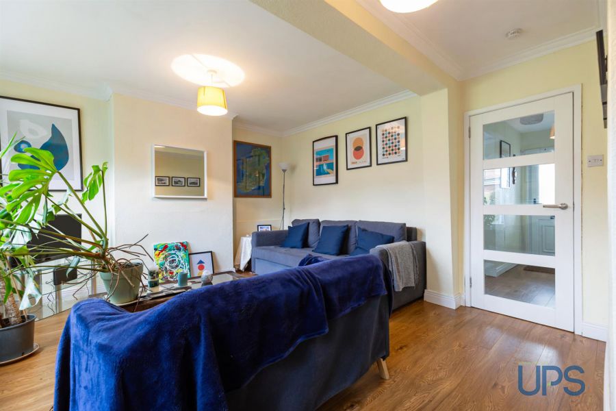 71 Riverdale Park North