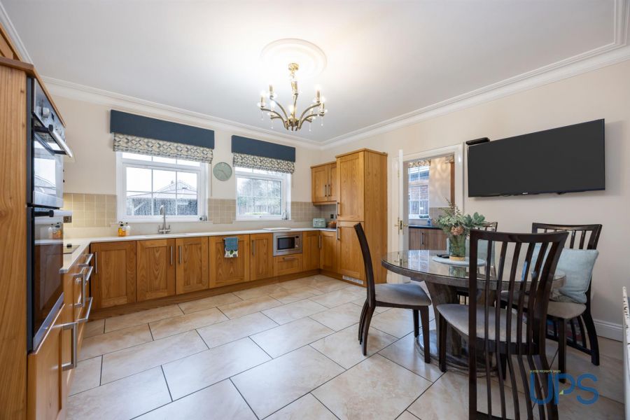 2 Portmore Hall Ballydonaghy Road