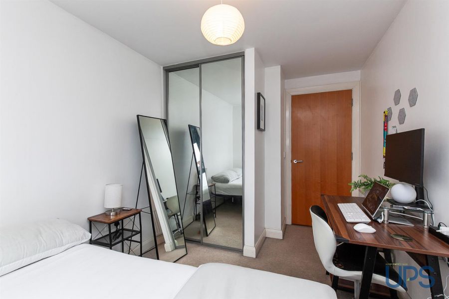 Apt 8, The Hazeltown Building 11 Clonard Street