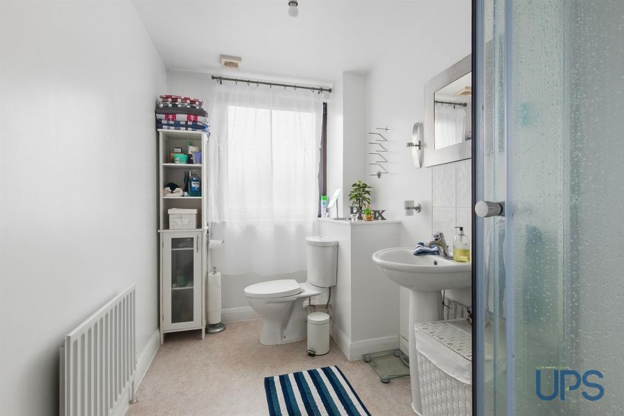 Apt 8, The Hazeltown Building 11 Clonard Street