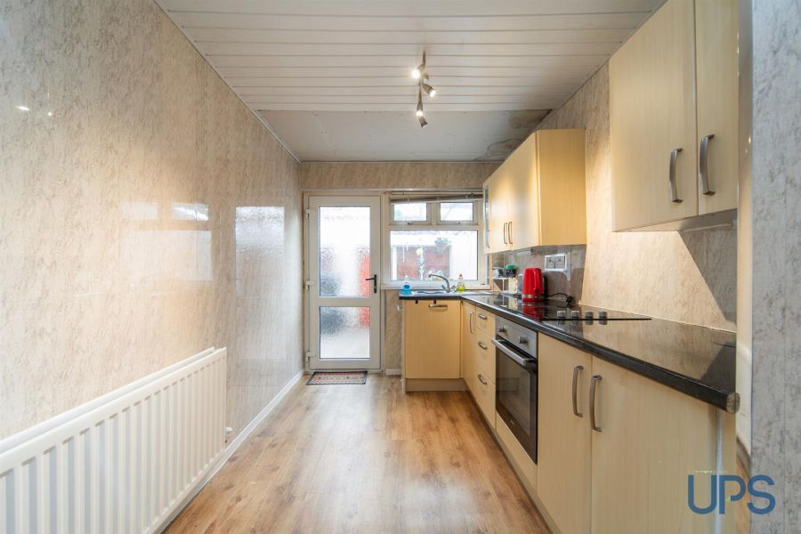 38 St. James's Crescent