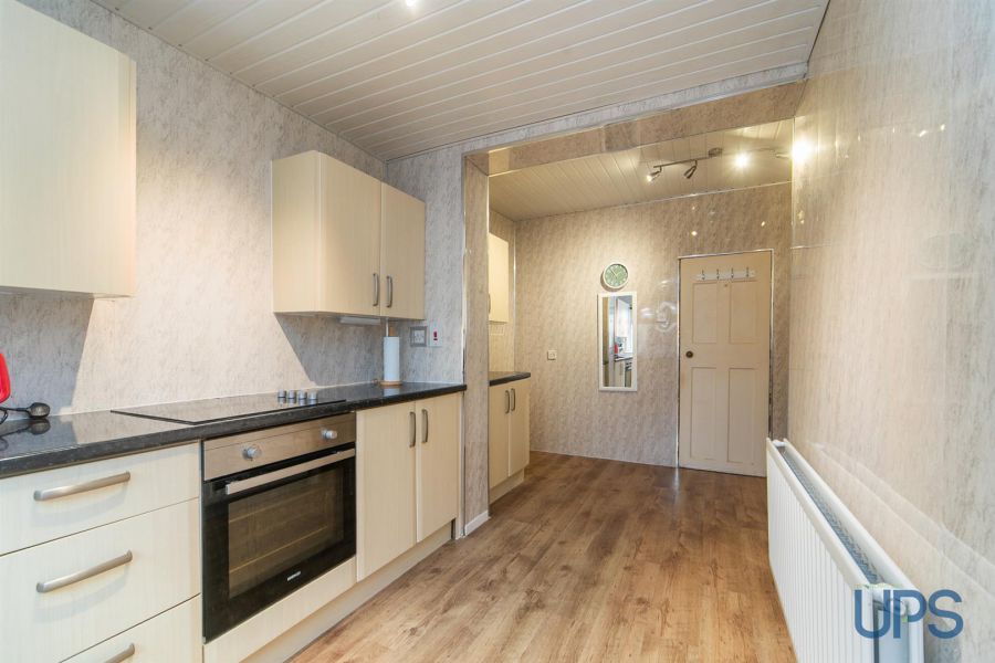 38 St. James's Crescent