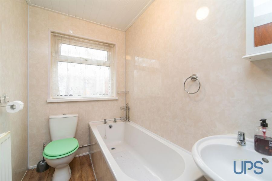 38 St. James's Crescent