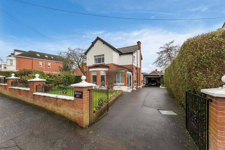 Detached House And Annex 