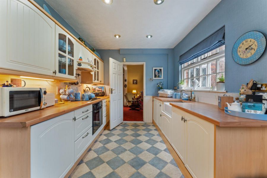 Detached House And Annex 