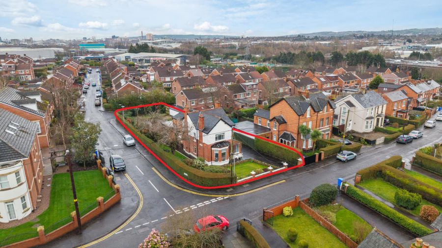 Detached House And Annex 