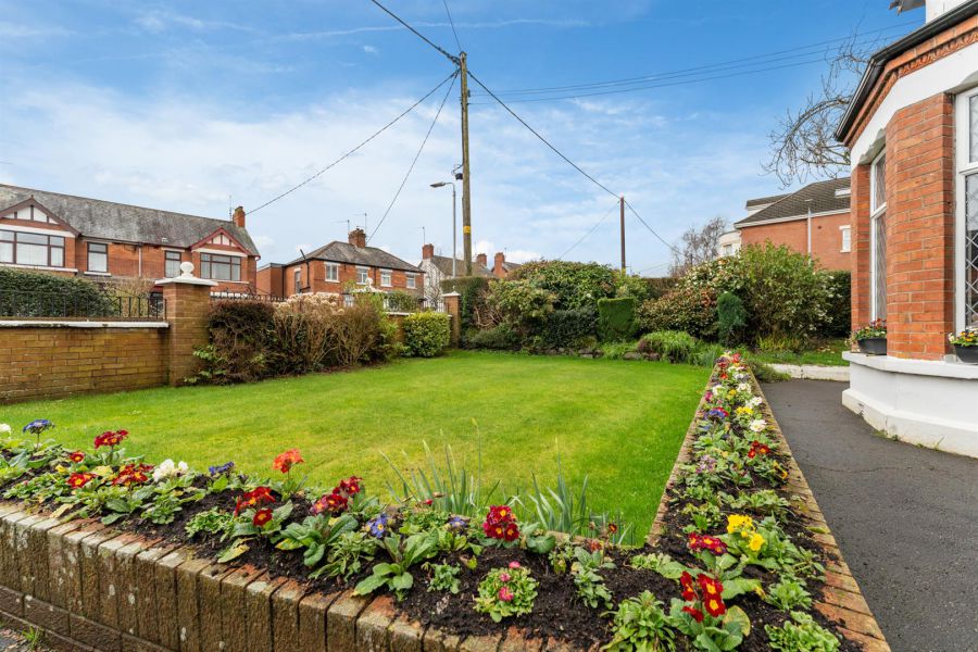 Detached House And Annex 