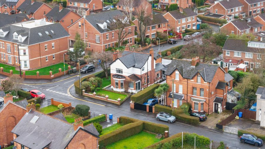 Detached House And Annex 