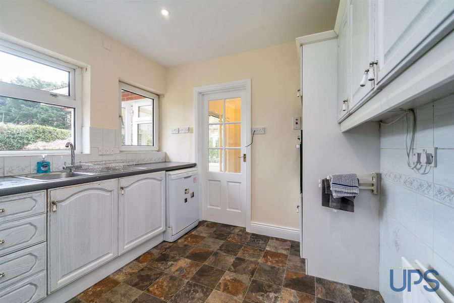 1 Stewartstown Avenue