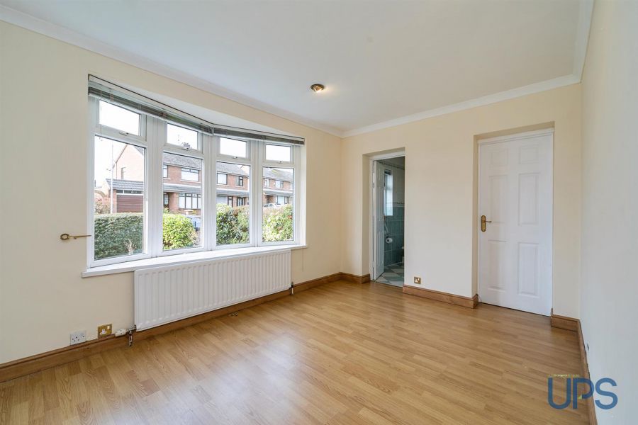 1 Stewartstown Avenue