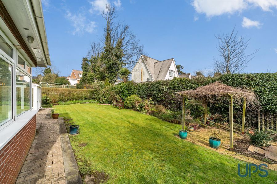 1 Stewartstown Avenue