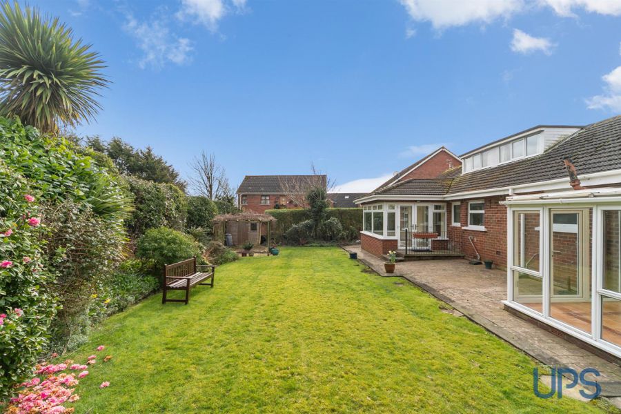 1 Stewartstown Avenue