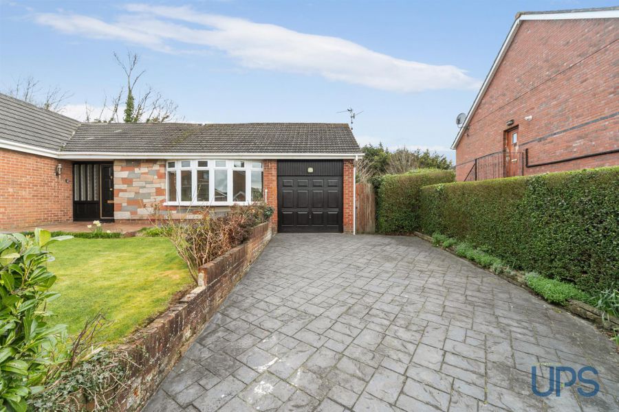 1 Stewartstown Avenue