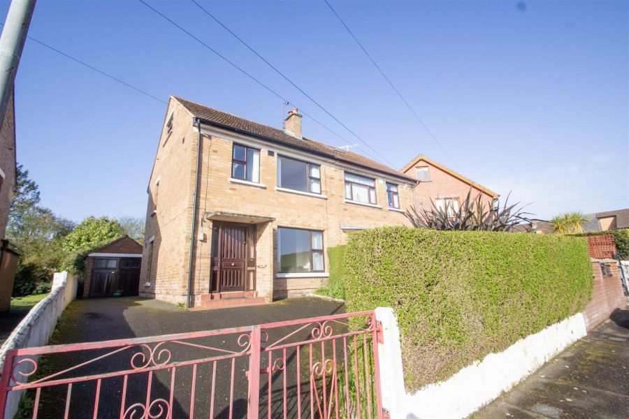 5 Riverdale Park West