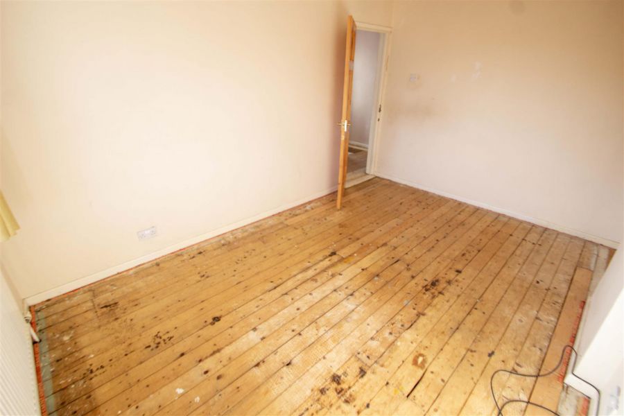 5 Riverdale Park West