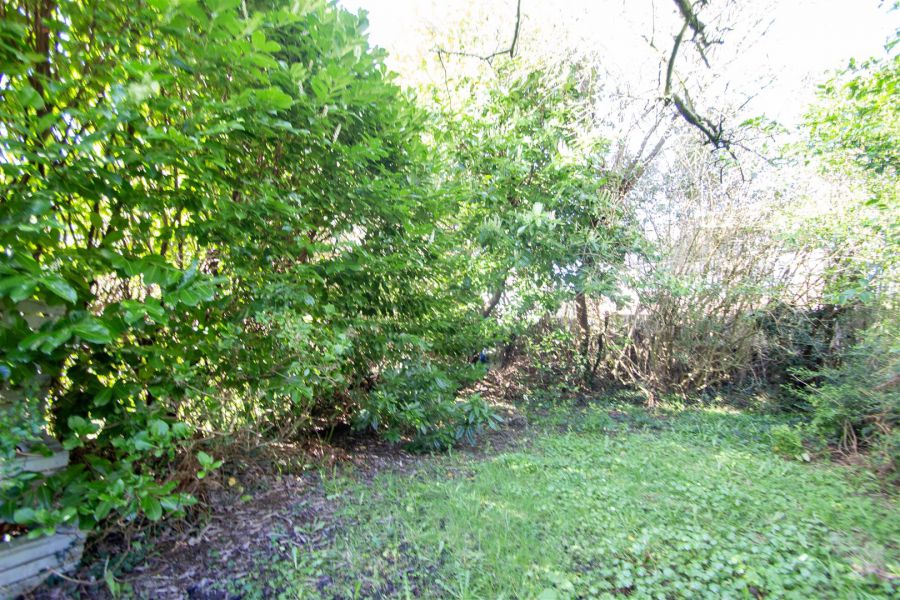 5 Riverdale Park West