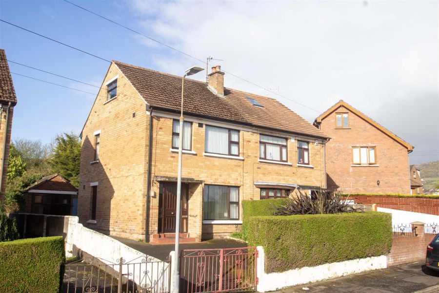 5 Riverdale Park West