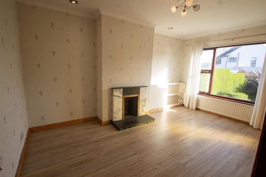 5 Riverdale Park West