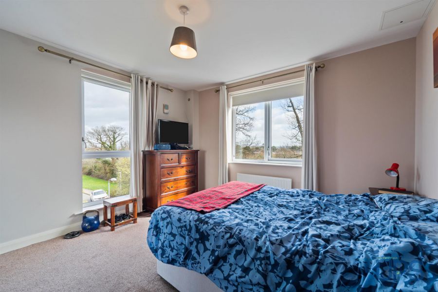 Apartment 5, 1C Mayfield Square