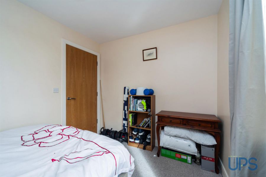 Apartment 5, 1C Mayfield Square