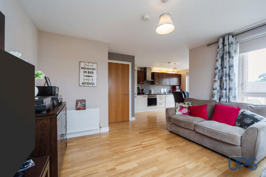 Apartment 5, 1C Mayfield Square