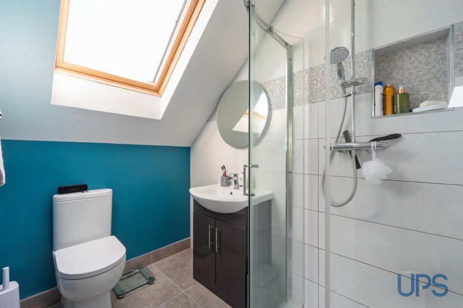 Detached Family Home With Annex 47A Chapel Road