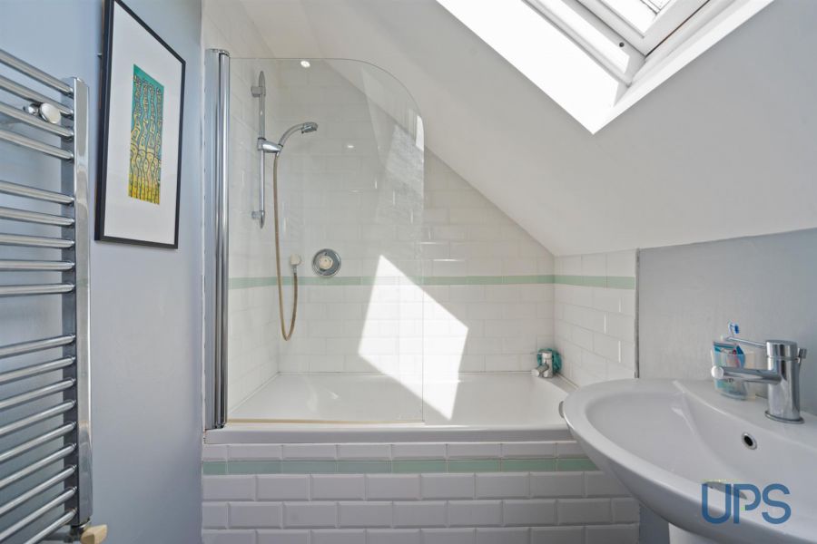 Detached Family Home With Annex 47A Chapel Road