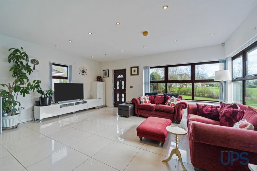 Detached Family Home With Annex 47A Chapel Road