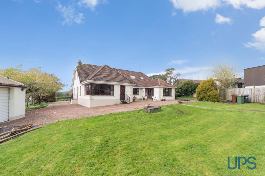 Detached Family Home With Annex 47A Chapel Road