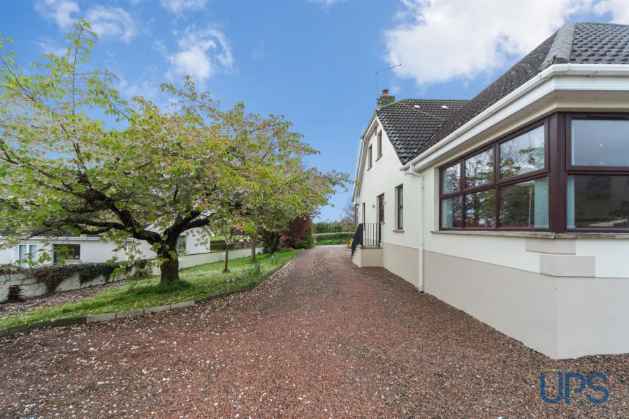 Detached Family Home With Annex 47A Chapel Road