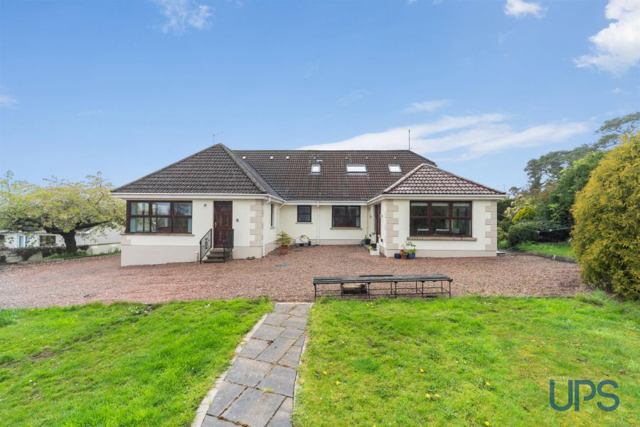 Detached Family Home With Annex 47A Chapel Road