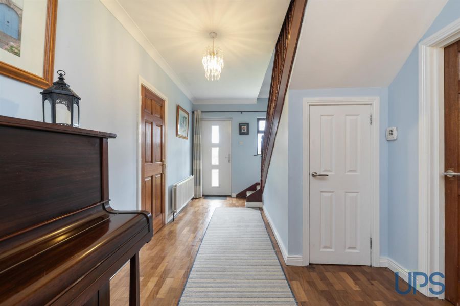 Detached Family Home With Annex 47A Chapel Road