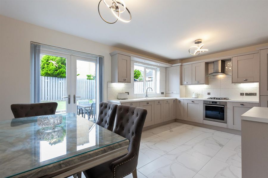 38 Mayfield Square