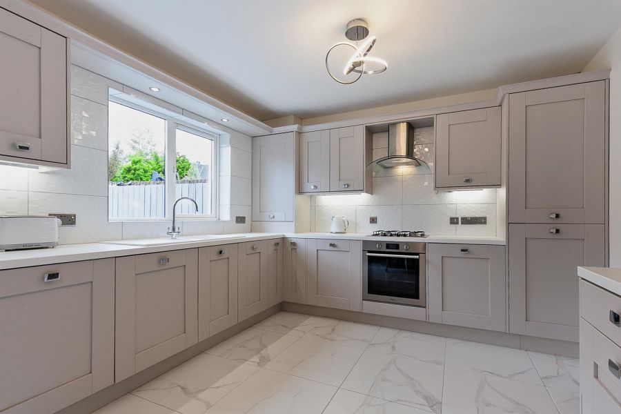 38 Mayfield Square