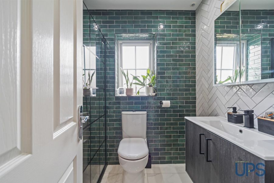 28 Sir Richard Wallace Road