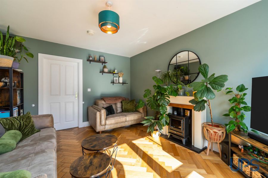 28 Sir Richard Wallace Road