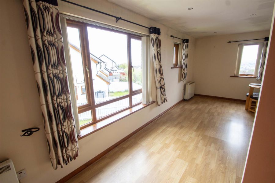 34 Meadowhill Grange