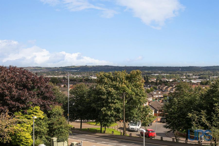 Apt 10, Pinetree Court 157 Glen Road