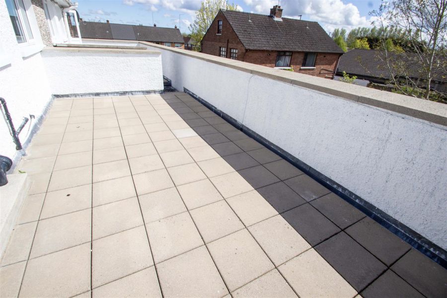 Apt 12 Trench Park