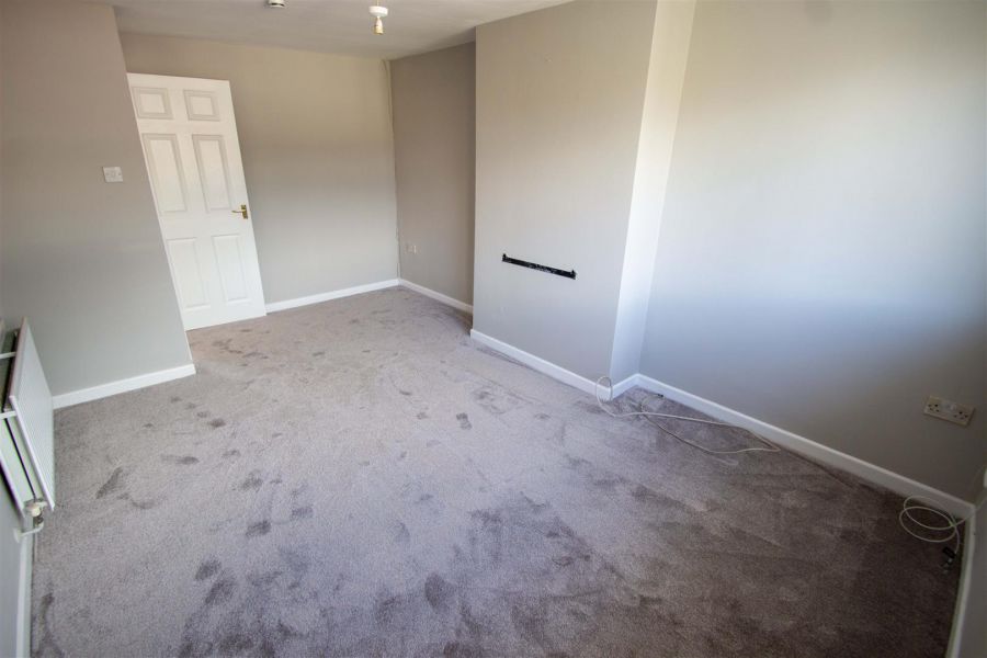 Apt 12 Trench Park