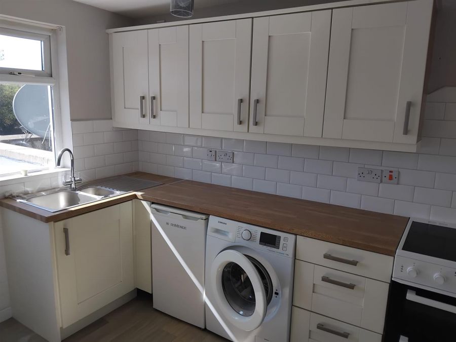 Apt 12 Trench Park