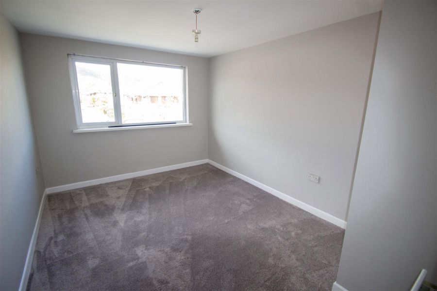 Apt 12 Trench Park