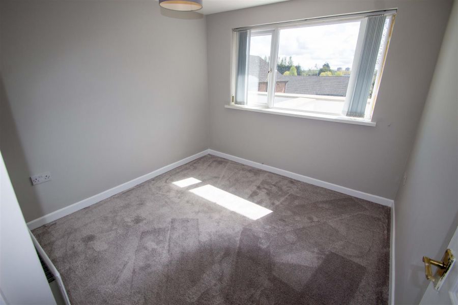Apt 12 Trench Park