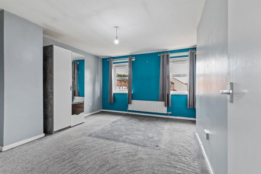 25 Aitnamona Crescent