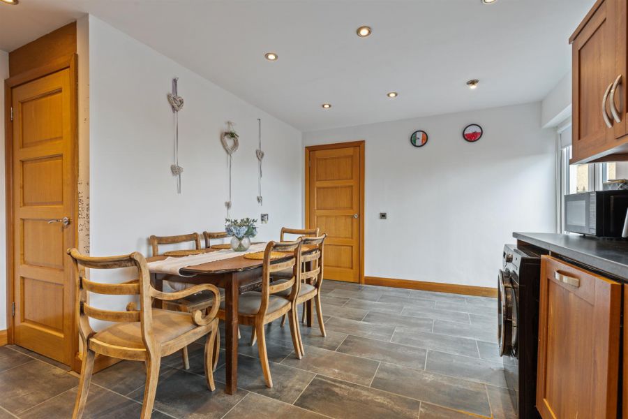 14 Teeling Grove