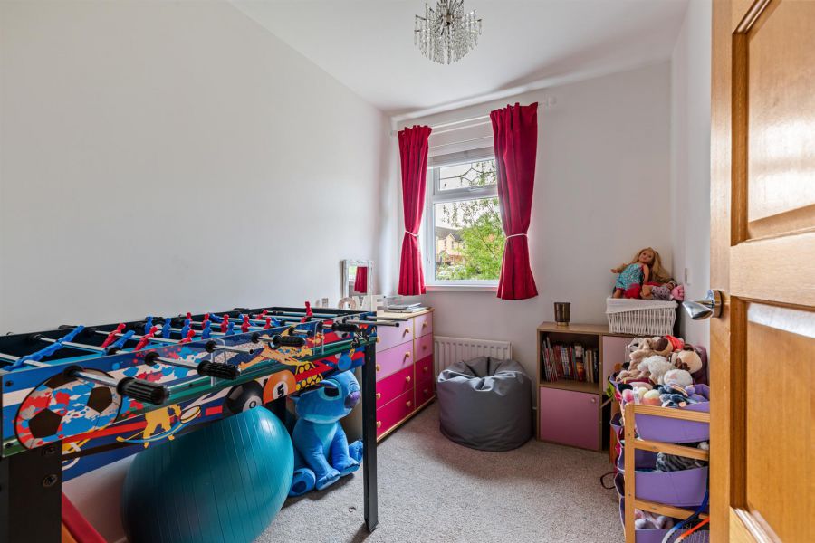 14 Teeling Grove